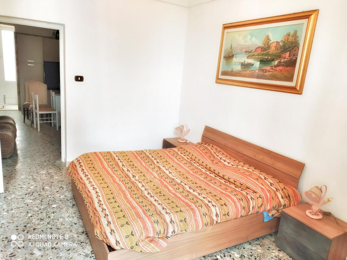 Bed and Breakfast Casa Barletta Монополи Экстерьер фото